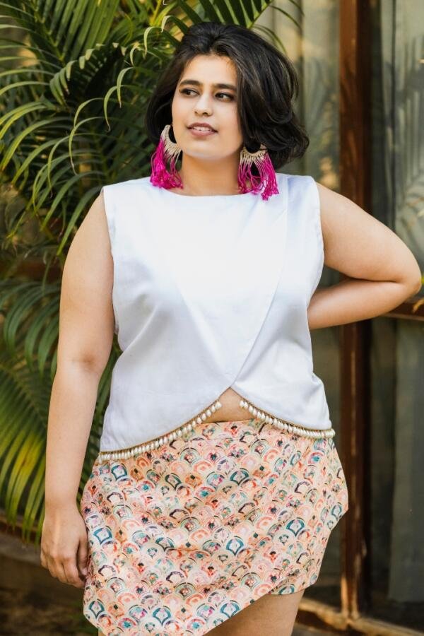 scallop skort with overlay crop top - Image 2