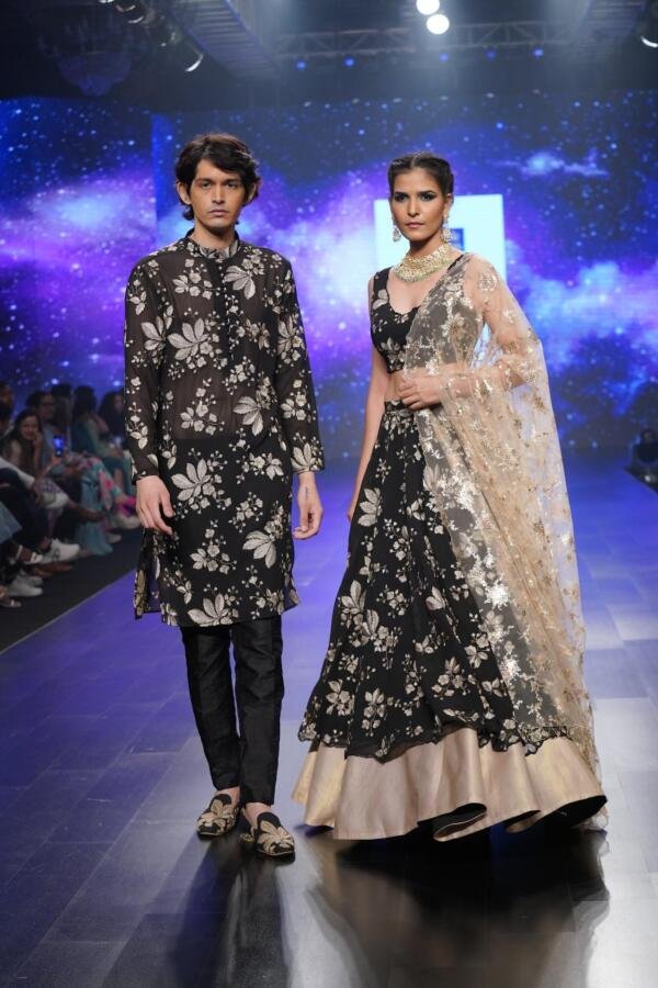 The Floral Threadwork Mens kurat pant set