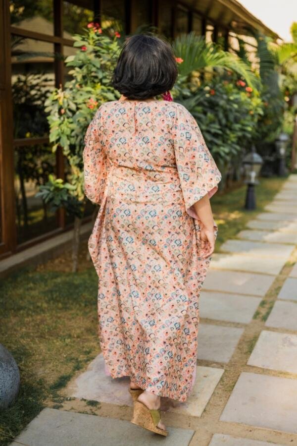 scallop kaftan - Image 4