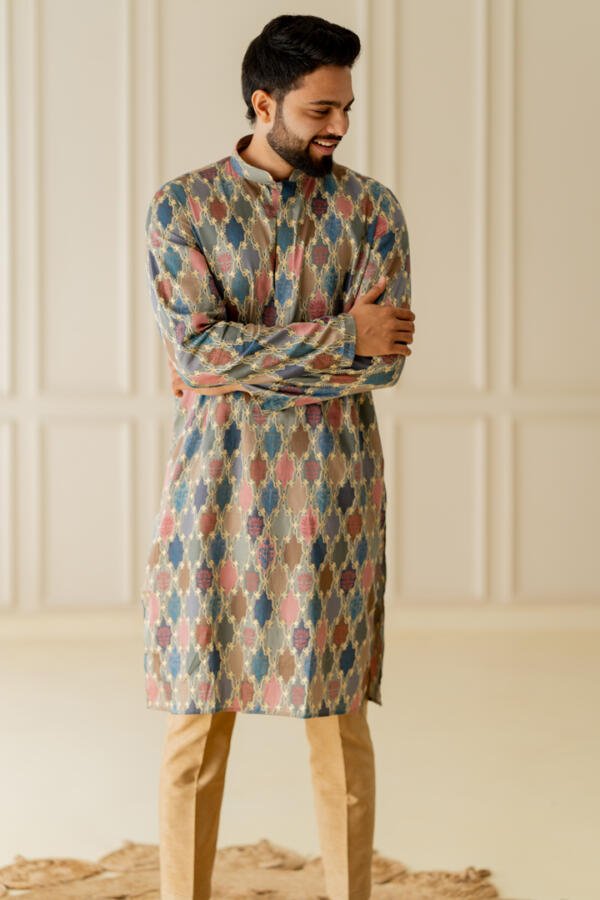 Printed Kurta With Pants - Image 7