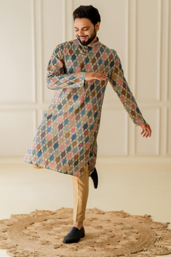 Printed Kurta With Pants - Image 8