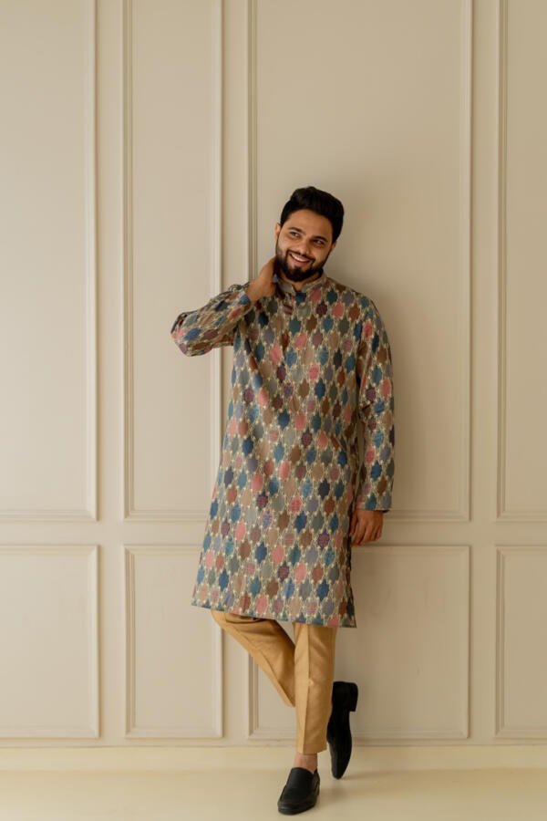 Printed Kurta With Pants - Image 4