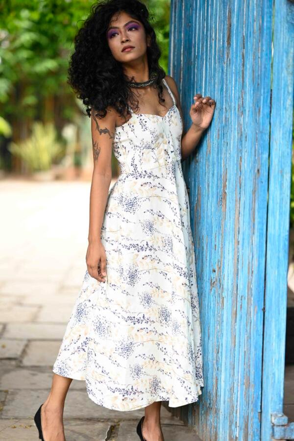 Ivory Linen Dress - Image 4