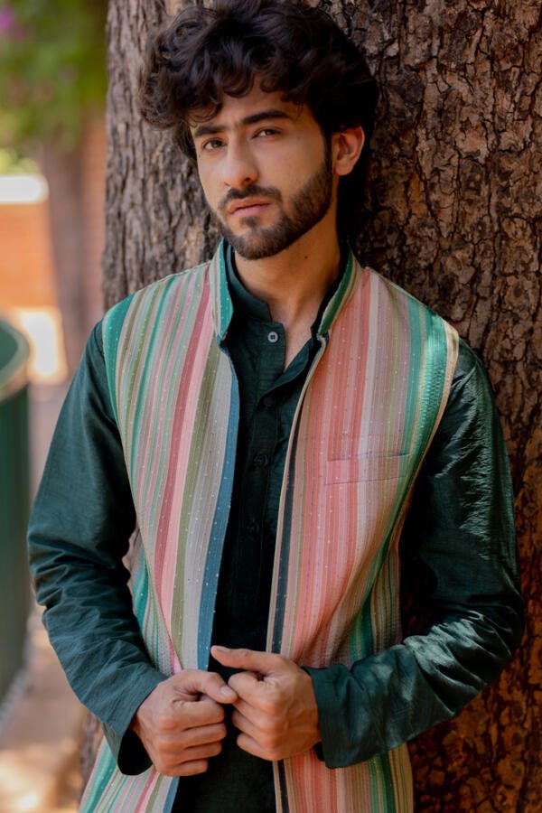 Multi Hued Kurta Bundi Set - Image 5